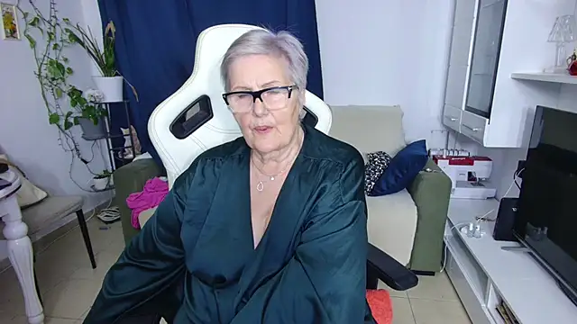 Selenna57 online show from April 18, 7:58 pm