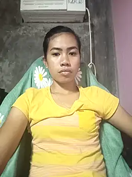 Snapshot of Cutie_body11 chatting on October 16, 11:51 pm Cutie body11 online show from October 16, 11:51 pm