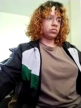 EmmaMelissa0521 online show from February 3, 4:56 pm