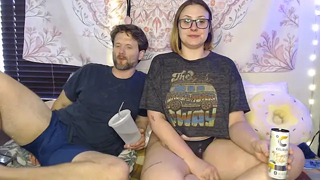 sunny420princess online show from June 3, 2:01 am
