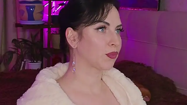 lily conor online show from November 15, 2:29 pm