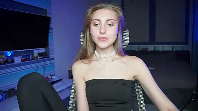 CassiaBlade1 online show from October 7, 4:22 pm