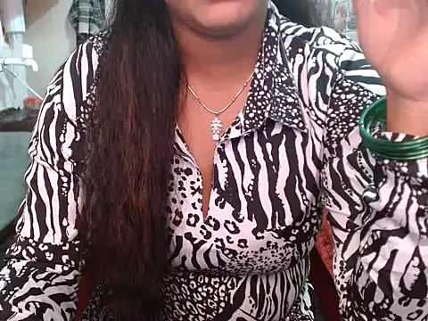 LovingPihu online show from February 16, 8:36 am