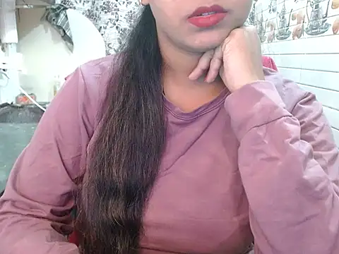 LovingPihu online show from November 11, 7:04 am