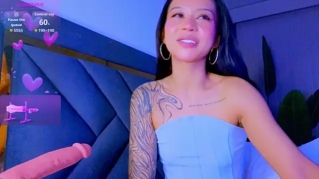 Mia Tin online show from March 23, 7:31 pm