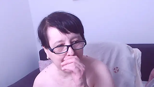 ChristaRose online show from April 11, 12:06 am