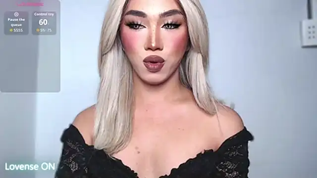 Mariadel Hilton online show from October 29, 7:49 pm