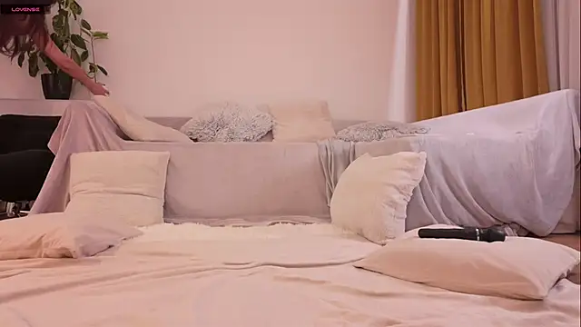 altxnani online show from November 4, 2:38 am