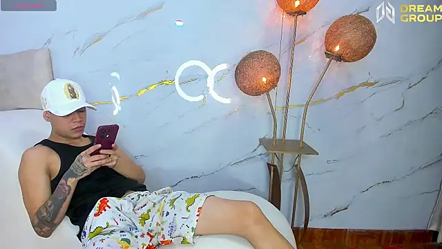 SecretsParty online show from November 9, 7:10 pm