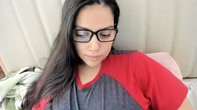 roniewester online show from October 10, 4:56 pm