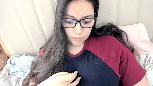 roniewester online show from March 30, 3:33 pm