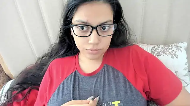 roniewester online show from November 18, 3:13 pm