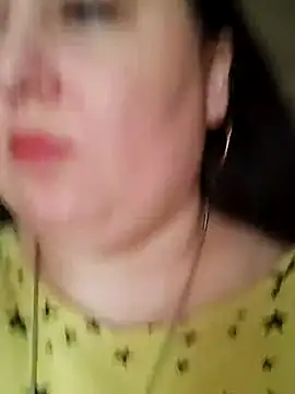 Rini333 online show from November 5, 10:20 am