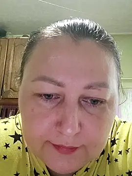 Snapshot of Rini333 chatting on October 3, 2:11 pm Rini333 online show from October 3, 2:11 pm