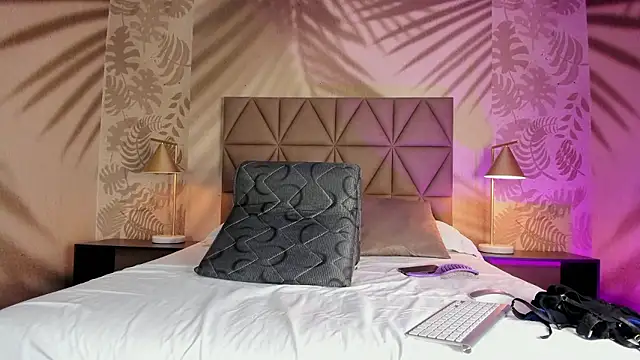 Scarleett 22 online show from January 13, 8:02 pm