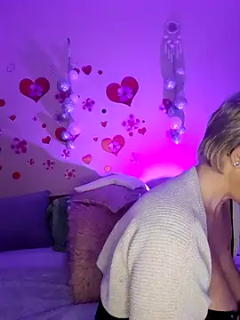 BellaBellaHot online show from November 10, 2:34 pm