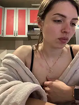 SeducingYoghourt online show from April 6, 3:57 pm