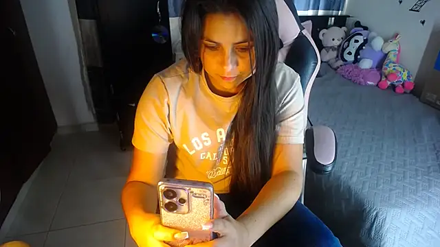 violeta campbell online show from November 20, 8:21 pm