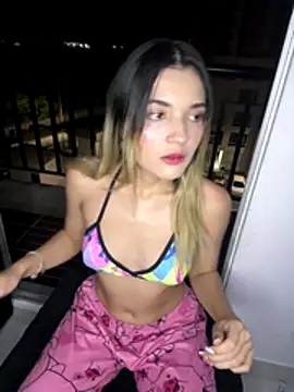 Snapshot of Sarita-candy chatting on October 29, 7:56 am Sarita-candy online show from October 29, 7:56 am