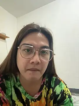 MarieLoveGlamorous online show from March 12, 5:26 pm