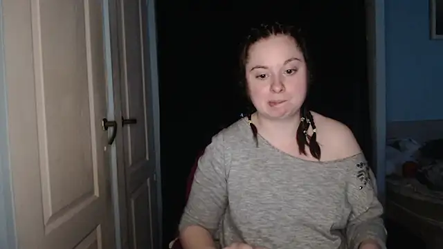 ryhhnnagold99 online show from April 4, 5:12 pm