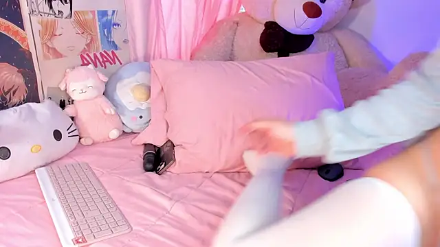 mia angel  online show from October 28, 9:52 pm