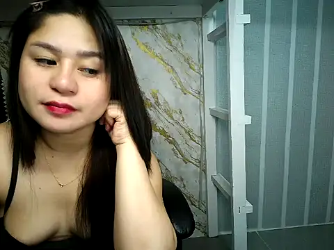 Mia 2022 online show from September 11, 2:28 pm