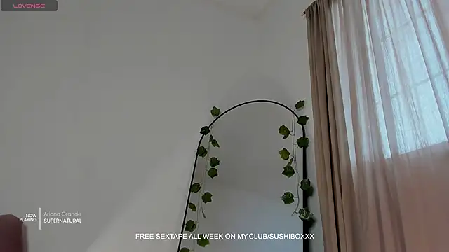 sushiboxxx online show from November 26, 6:09 pm