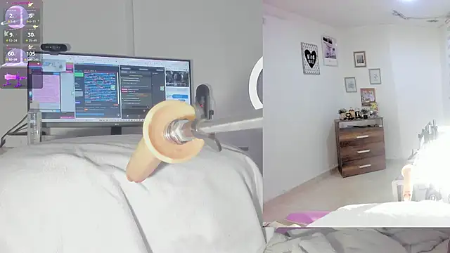 sofi velez online show from November 15, 6:31 pm