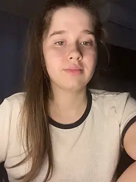 HornyGirlH online show from November 2, 3:43 am