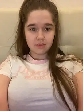 HornyGirlH online show from September 20, 11:25 pm