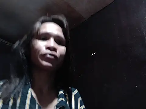 Snapshot of Sassy_Erika chatting on October 9, 5:50 pm Sassy Erika online show from October 9, 5:50 pm