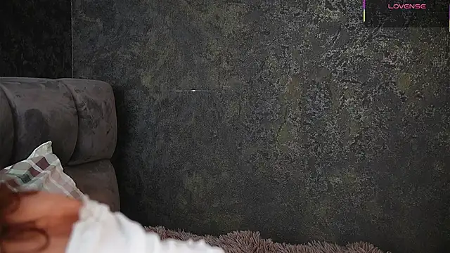 Snapshot of LinoAdaro chatting on October 28, 4:51 am LinoAdaro online show from October 28, 4:51 am