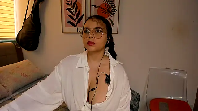 Ashley black6 online show from April 19, 6:10 pm