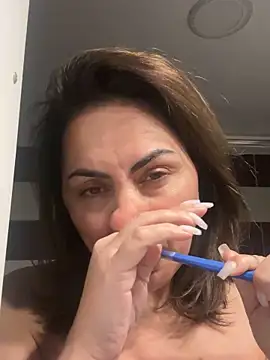 Emma roqueen online show from April 29, 10:59 pm