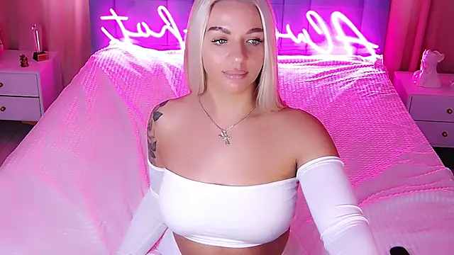 AllwaysHotJ online show from October 19, 3:41 am