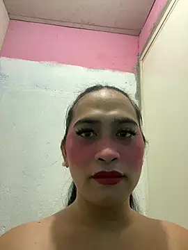 SandyMontero online show from July 4, 7:04 am