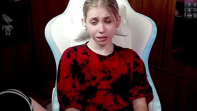 ho1yho1e online show from September 15, 7:21 pm