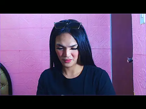 Snapshot of WONDERWOMAN2023 chatting on October 31, 12:34 am WONDERWOMAN2023 online show from October 31, 12:34 am