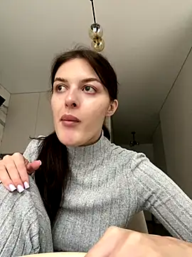 Snapshot of little_belucci chatting on October 1, 2:22 pm little belucci online show from October 1, 2:22 pm