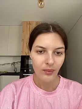 Snapshot of little_belucci chatting on September 12, 10:02 am little belucci online show from September 12, 10:02 am