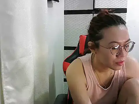 crizzybel online show from September 17, 7:56 pm