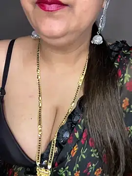 Zoya Varma004 online show from May 14, 10:32 am