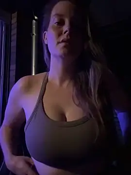 Snapshot of newMichelle chatting on October 14, 6:43 pm newMichelle online show from October 14, 6:43 pm