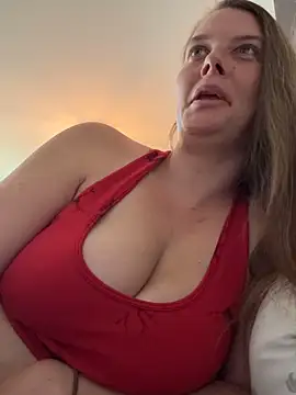 Snapshot of newMichelle chatting on September 15, 6:11 am newMichelle online show from September 15, 6:11 am