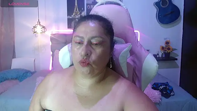 Keyla01  online show from April 15, 7:58 pm