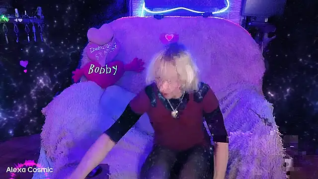 Alexa Cosmic online show from April 19, 1:05 am