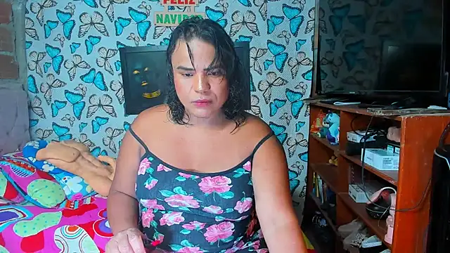 lafugosaluciana online show from February 22, 12:22 am