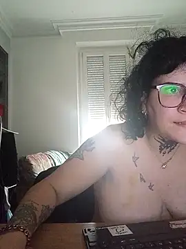 callmelouve online show from October 9, 12:20 pm