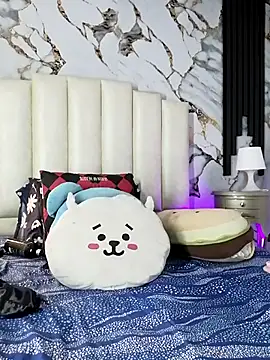 mollieblue69 online show from November 12, 1:20 pm